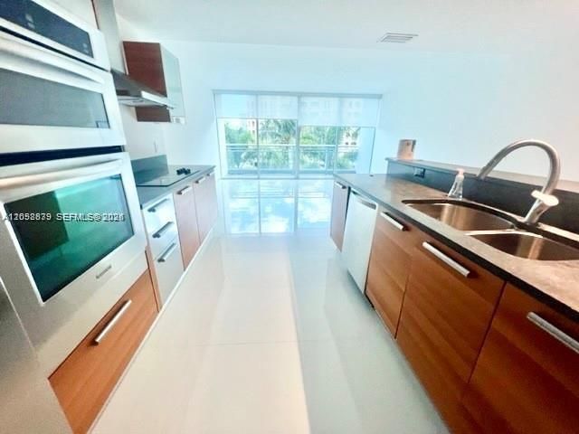 2950 NE 188th Street 231, Aventura, FL 33180