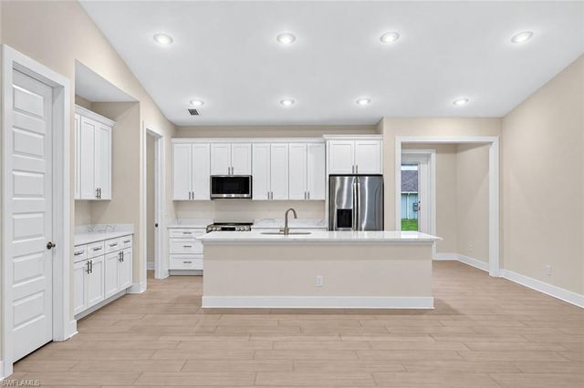 3301 NW 17th LN, Cape Coral, FL 33993