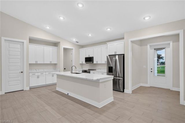 3301 NW 17th LN, Cape Coral, FL 33993