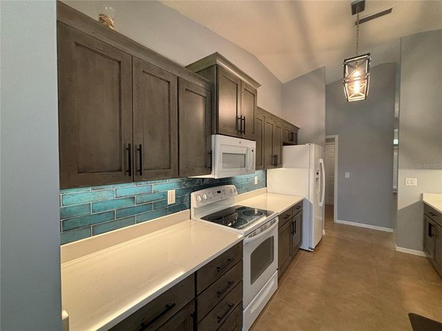 908 WOODSTREAM LANE, Ormond Beach, FL 32174