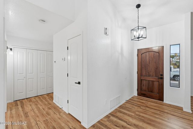 2821 W Darley Woods Drive, Tucson, AZ 85742