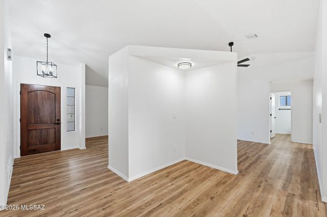 2821 W Darley Woods Drive, Tucson, AZ 85742