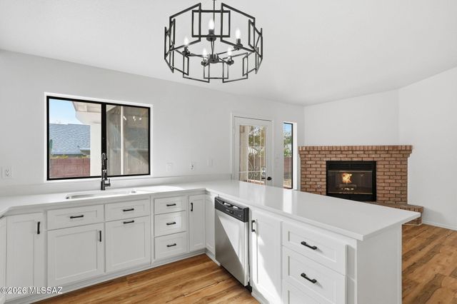 2821 W Darley Woods Drive, Tucson, AZ 85742