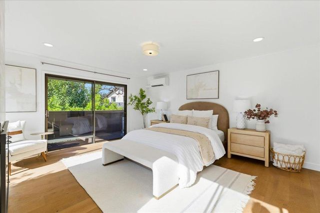 2442 Sharon Oaks Drive, Menlo Park, CA 94025