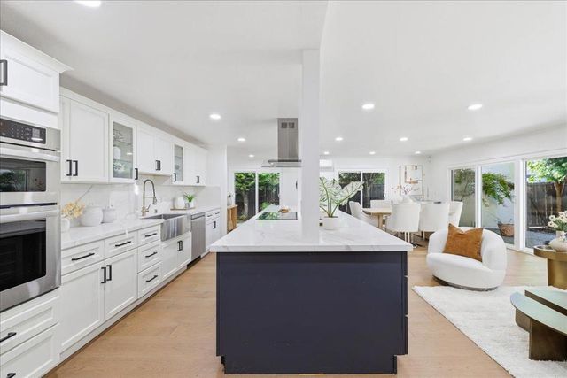 2442 Sharon Oaks Drive, Menlo Park, CA 94025