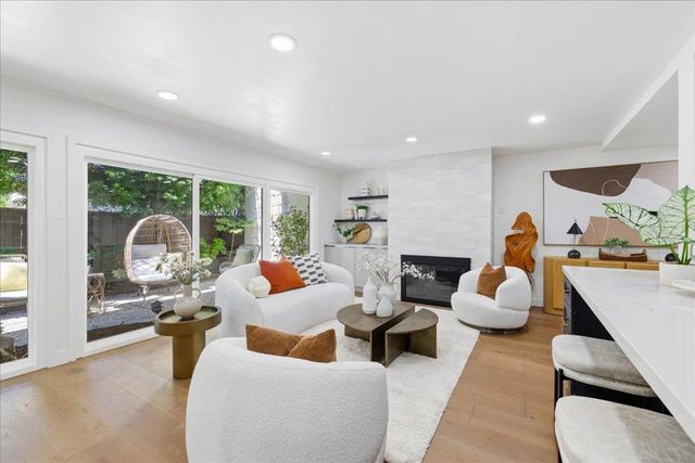 2442 Sharon Oaks Drive, Menlo Park, CA 94025