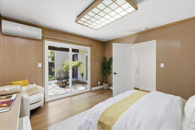 2442 Sharon Oaks Drive, Menlo Park, CA 94025