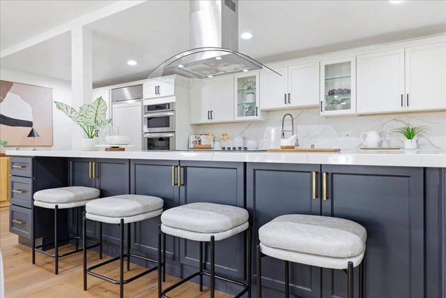 2442 Sharon Oaks Drive, Menlo Park, CA 94025