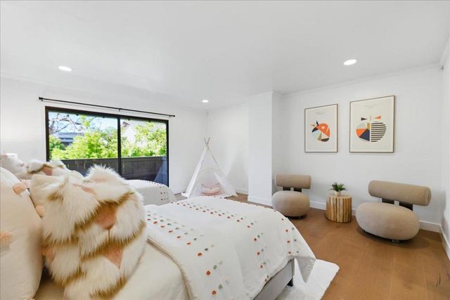 2442 Sharon Oaks Drive, Menlo Park, CA 94025