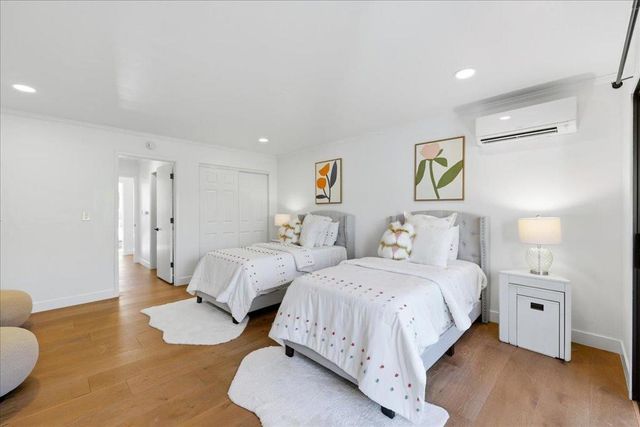 2442 Sharon Oaks Drive, Menlo Park, CA 94025