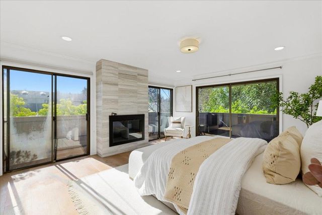 2442 Sharon Oaks Drive, Menlo Park, CA 94025