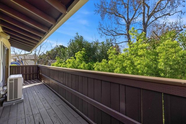 2442 Sharon Oaks Drive, Menlo Park, CA 94025