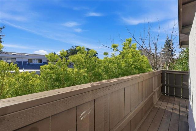 2442 Sharon Oaks Drive, Menlo Park, CA 94025