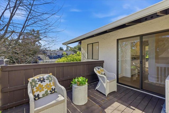 2442 Sharon Oaks Drive, Menlo Park, CA 94025