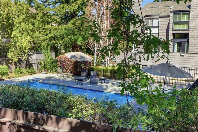 2442 Sharon Oaks Drive, Menlo Park, CA 94025