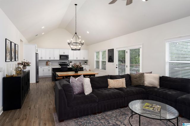 6526 MOUNTAIN RIDGE ROAD, Trussville, AL 35173