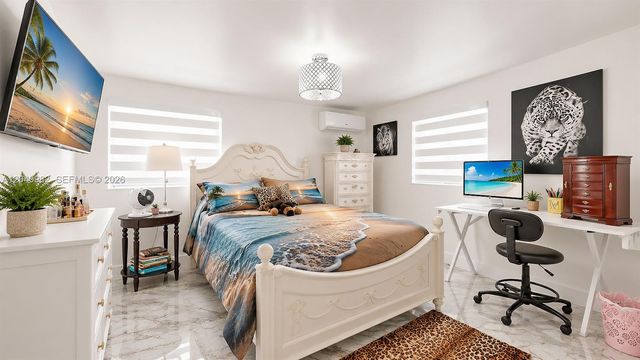 19790 SW 136th St, Miami, FL 33196