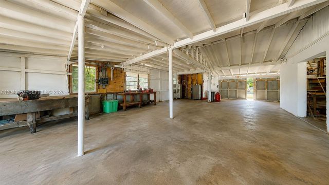 19790 SW 136th St, Miami, FL 33196
