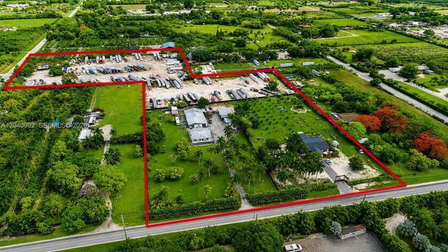 19790 SW 136th St, Miami, FL 33196
