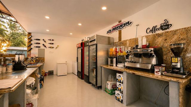 19790 SW 136th St, Miami, FL 33196
