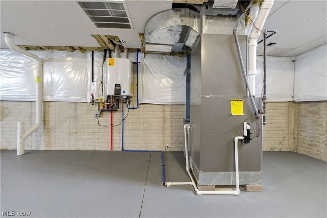 6670 Merlin Drive, Medina, OH 44256