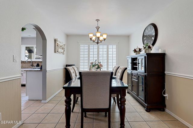 541 Kearney Way, El Paso, TX 79928