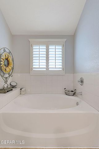 541 Kearney Way, El Paso, TX 79928