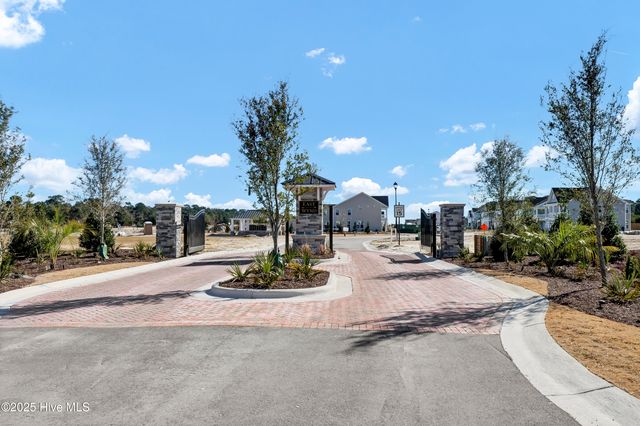 209 Lookout Point, Hampstead, NC 28443