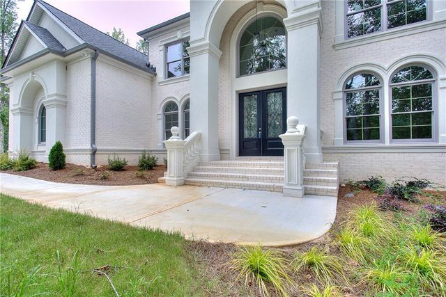 2010 Fontainbleau Drive, Conyers, GA 30094