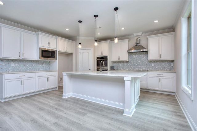 2010 Fontainbleau Drive, Conyers, GA 30094