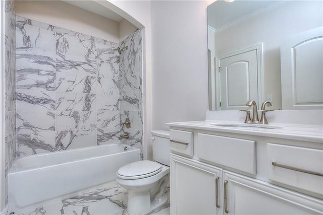 2010 Fontainbleau Drive, Conyers, GA 30094
