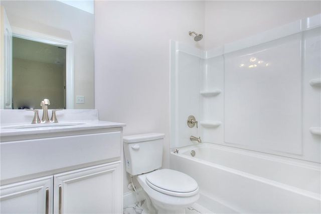 2010 Fontainbleau Drive, Conyers, GA 30094
