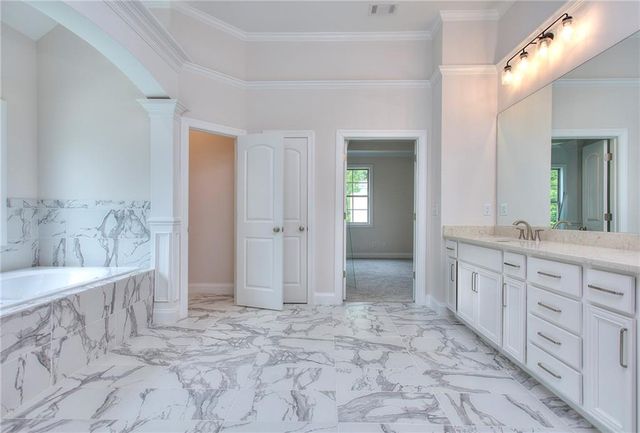 2010 Fontainbleau Drive, Conyers, GA 30094