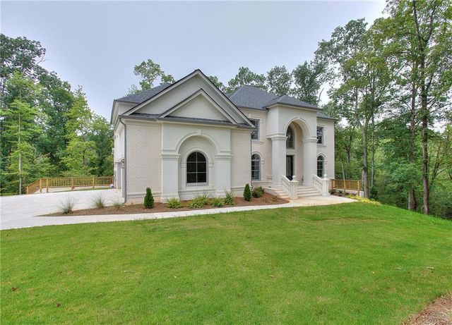 2010 Fontainbleau Drive, Conyers, GA 30094
