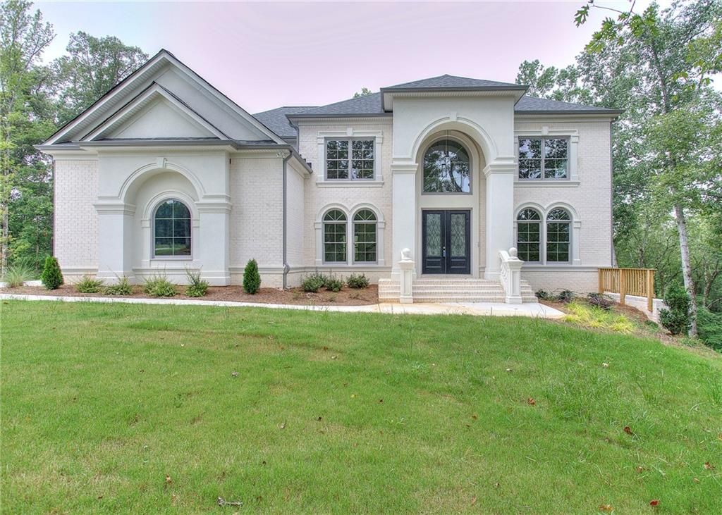 2010 Fontainbleau Drive, Conyers, GA 30094