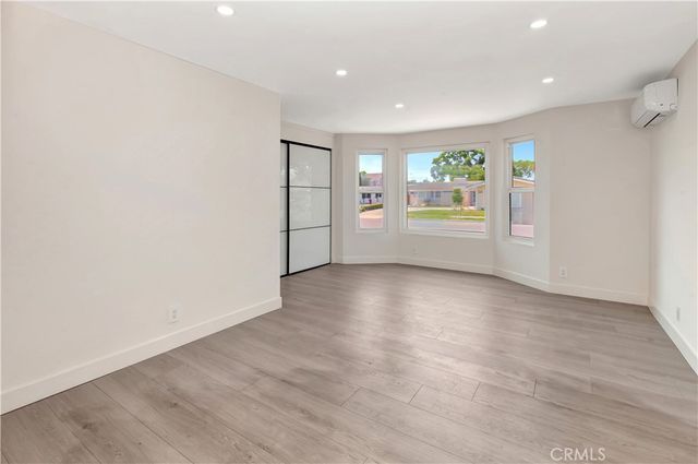 3242 Yellowtail Drive, Los Alamitos, CA 90720