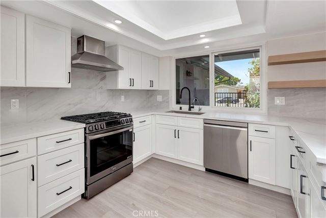3242 Yellowtail Drive, Los Alamitos, CA 90720
