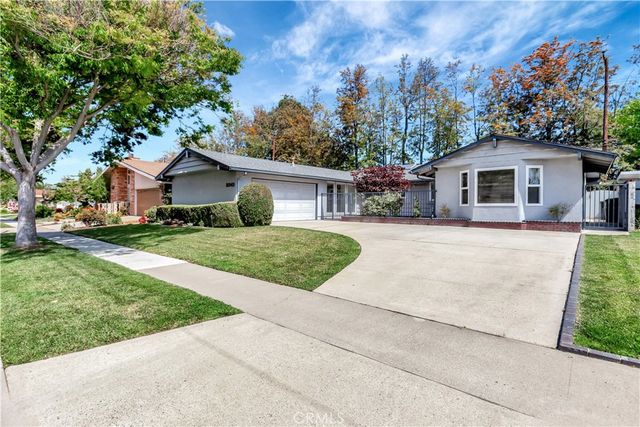 3242 Yellowtail Drive, Los Alamitos, CA 90720