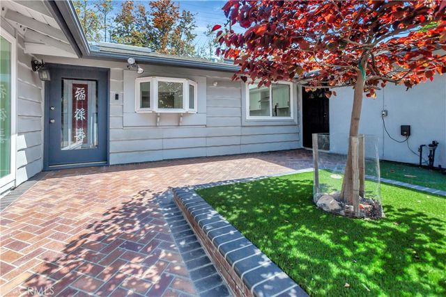 3242 Yellowtail Drive, Los Alamitos, CA 90720