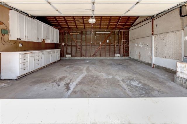 3242 Yellowtail Drive, Los Alamitos, CA 90720