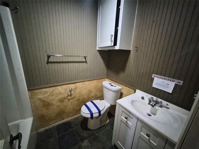 102 Shady Grove Court, Joshua, TX 76058