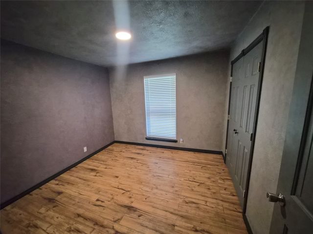 102 Shady Grove Court, Joshua, TX 76058