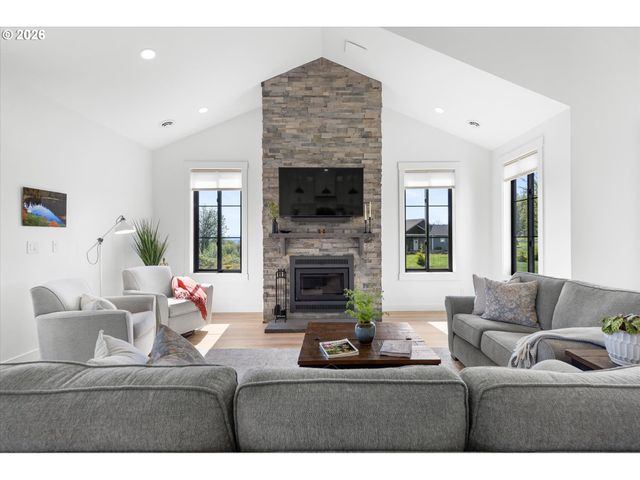 158 BREEZY Ln, Mossyrock, WA 98564