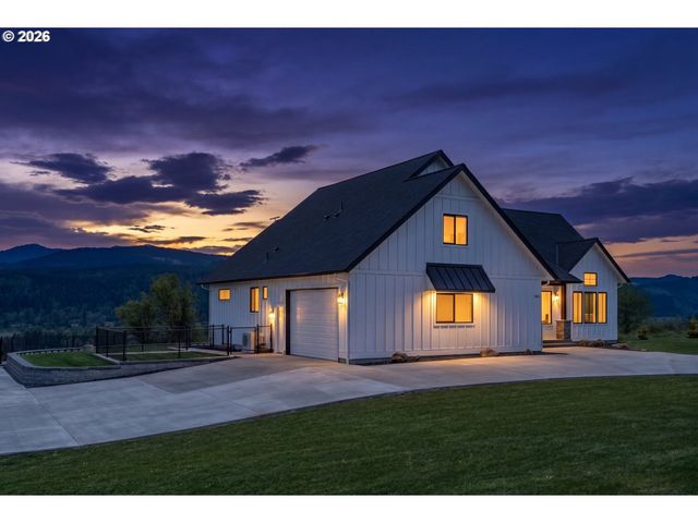 158 BREEZY Ln, Mossyrock, WA 98564