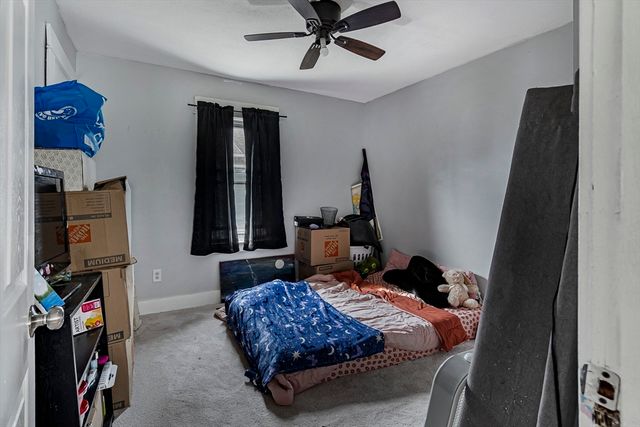 74 Kensington St, Agawam, MA 01030