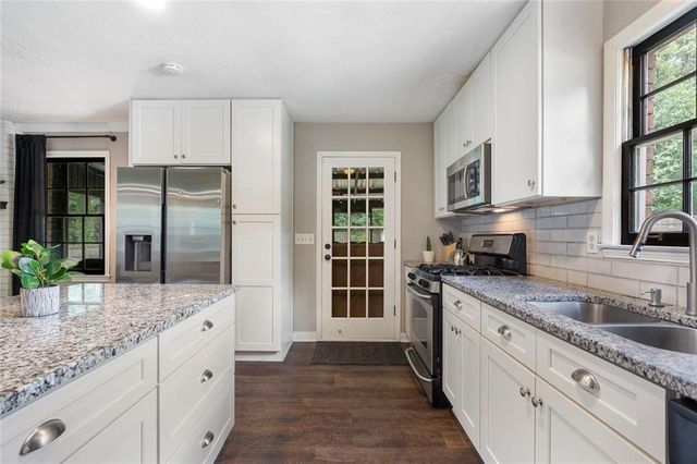 675 Teague Drive NW, Kennesaw, GA 30152