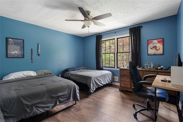 675 Teague Drive NW, Kennesaw, GA 30152