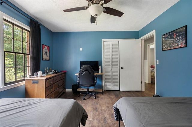 675 Teague Drive NW, Kennesaw, GA 30152