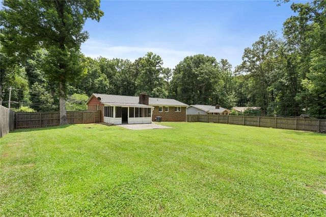 675 Teague Drive NW, Kennesaw, GA 30152