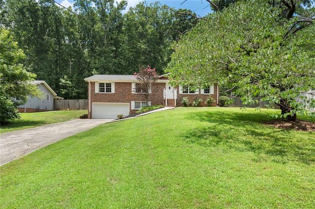 675 Teague Drive NW, Kennesaw, GA 30152